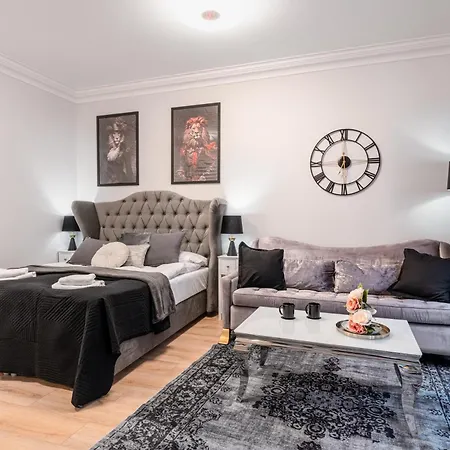 Granaria, Sun & Snow